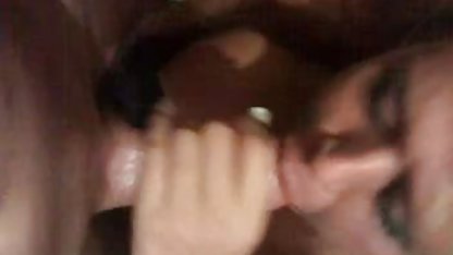 Trixie masturbiert und brutale fickfilme spritzt im freien