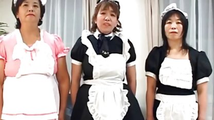 Macht einen blowjob in der Dusche frauen fickfilme