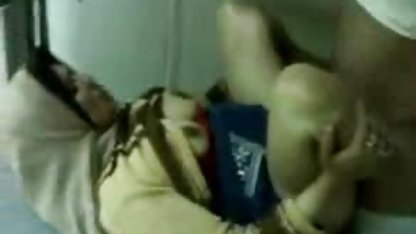 Lebendige - Eine heiße Krankenschwester hilft Ihr deutschsprachiger fickfilm patient sich besser fühlen