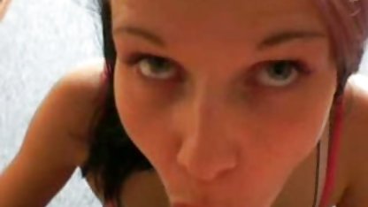 Atemberaubende blonde Prinzessin kostenlose geile fickfilme Sommer genießen