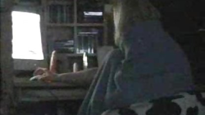 Devote junge Hure bittet um haarige fickfilme cum